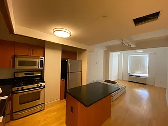 Sold by Manhattan Network Inc.