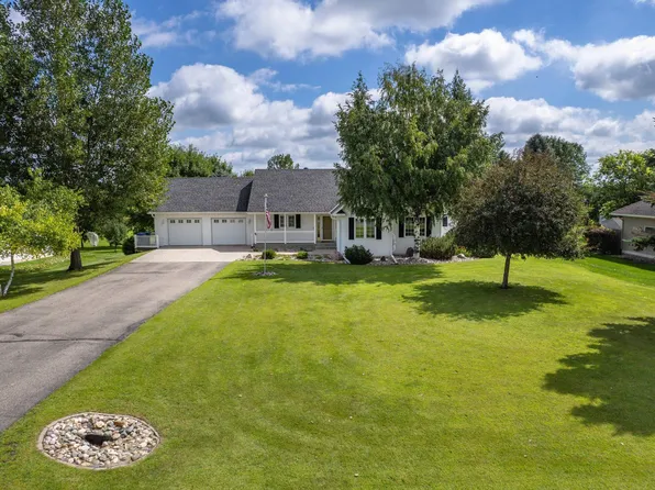 3607 Pebble Hills Dr, Fergus Falls, MN 56537
