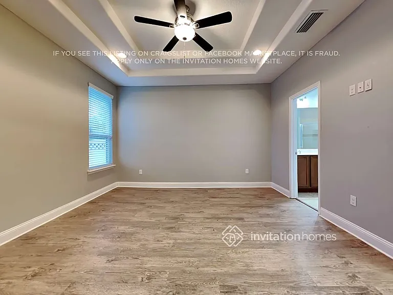 832 Glendale Ln — Photo 10