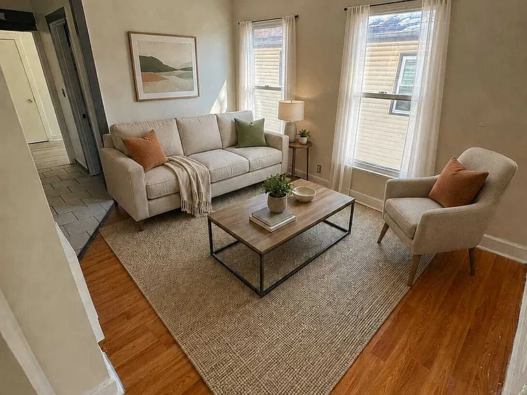 27 Lilac St — Photo 2
