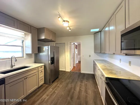 5550 DARLOW Avenue, Jacksonville, FL 32277