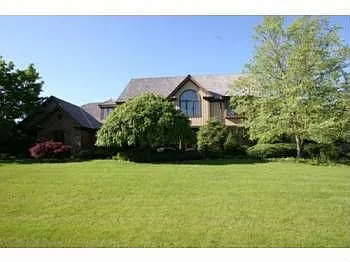 5681 River Park Dr photo 1