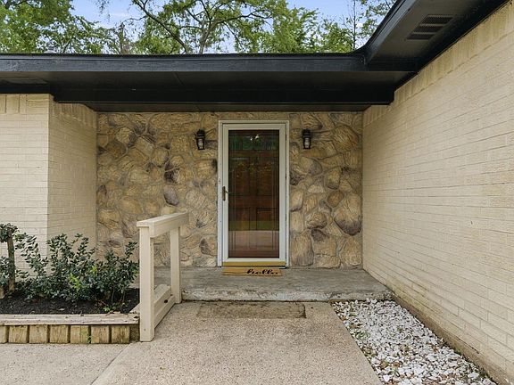 5th image of 254 Springs Edge Dr