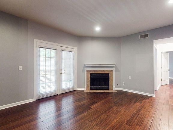 3rd image of 6820 Highway 70 S APT 214