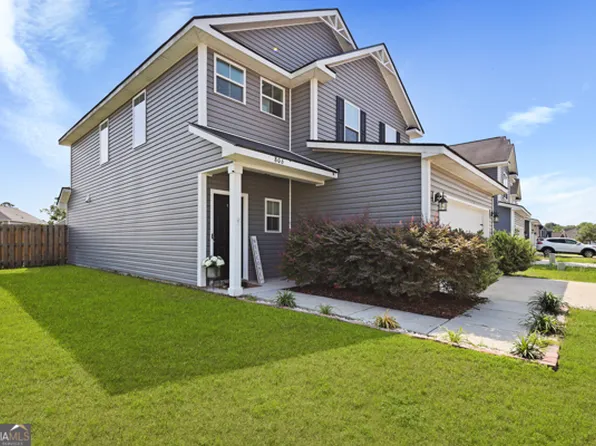 806 Fairview Cir, Hinesville, GA 31313