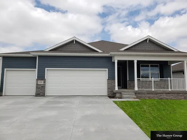 6318 Clear Creek St, Papillion, NE 68157