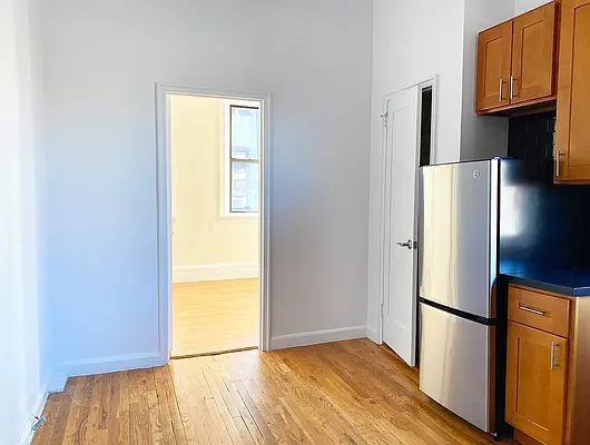 Rented by Waverly Realty Associates | media 9