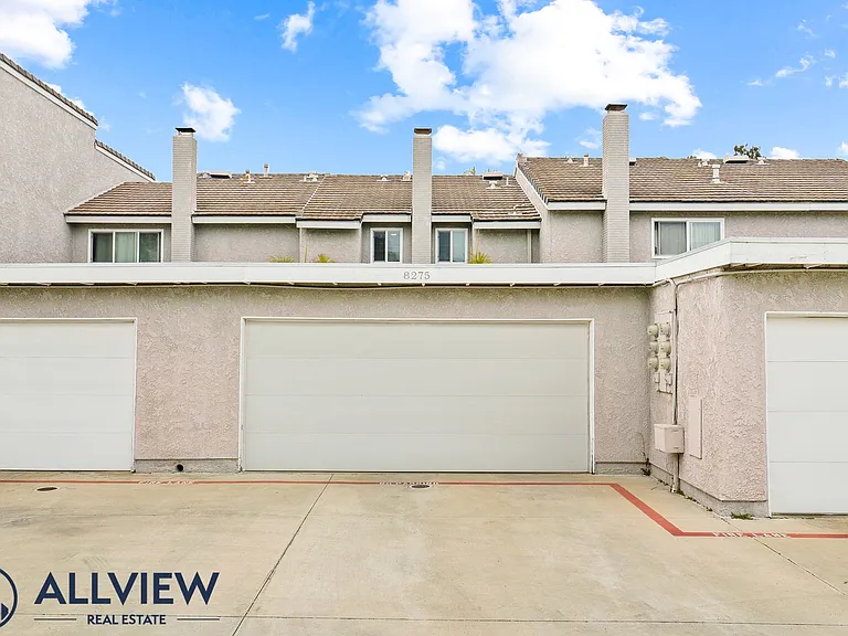 8275 Cherrywood Cir — Photo 31