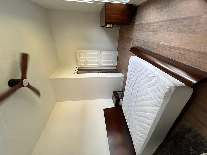 310 E Front St — Photo 2