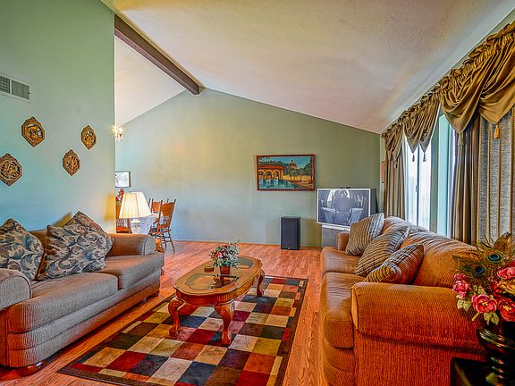3rd image of 6795 Cartilla Ave
