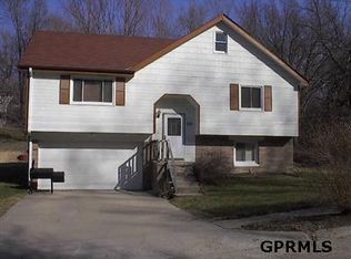 719 S A St, Plattsmouth, NE 68048