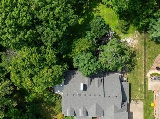 1502 Cowdrey Park Ln, Louisville, KY 40245