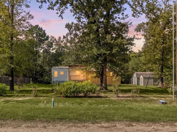 983 Brackenridge, Livingston, TX 77351