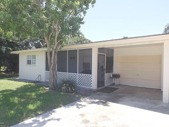 Unit 1 - 2 bdrm/1 bth