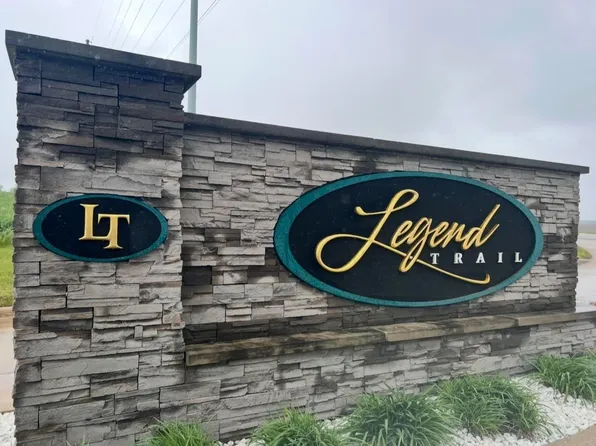 1701 Palmer Ct, Parkersburg, IA 50665