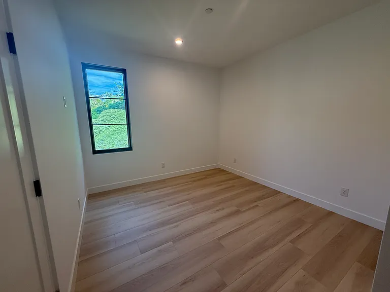 Upstairs bedroom 3