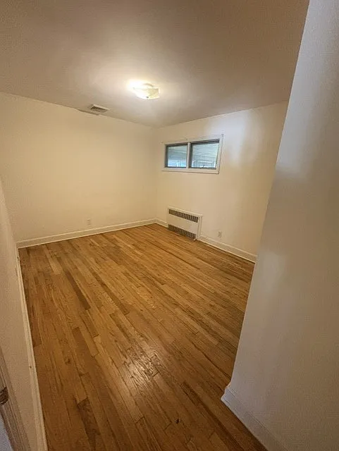 4 bed, 2.5 bath, 1912 sqft, $4,400 — Photo 4