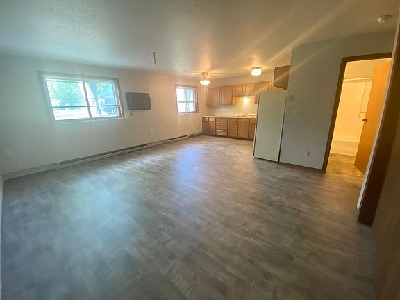 4th image of 1215 15th Ave N APT 3