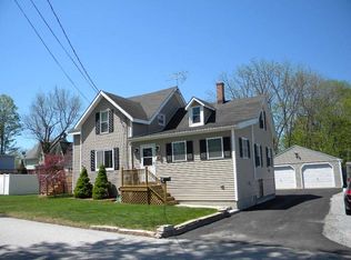 30 Ainsworth Ave, Manchester, NH 03103