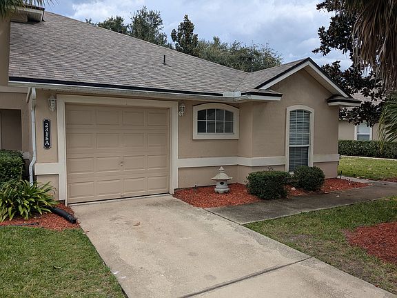 Townhouse Front/Garage