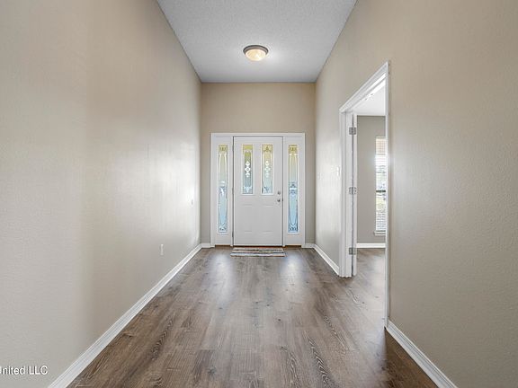 5th image of 11310 Camelot Estates Dr