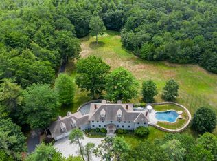 9 Hidden Oaks Way, Falmouth, ME 04105