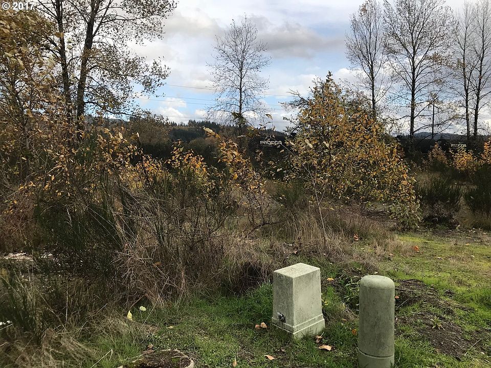 2nd image of 119 Crown Point Rd