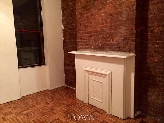 Rented by Town Residential | media 9