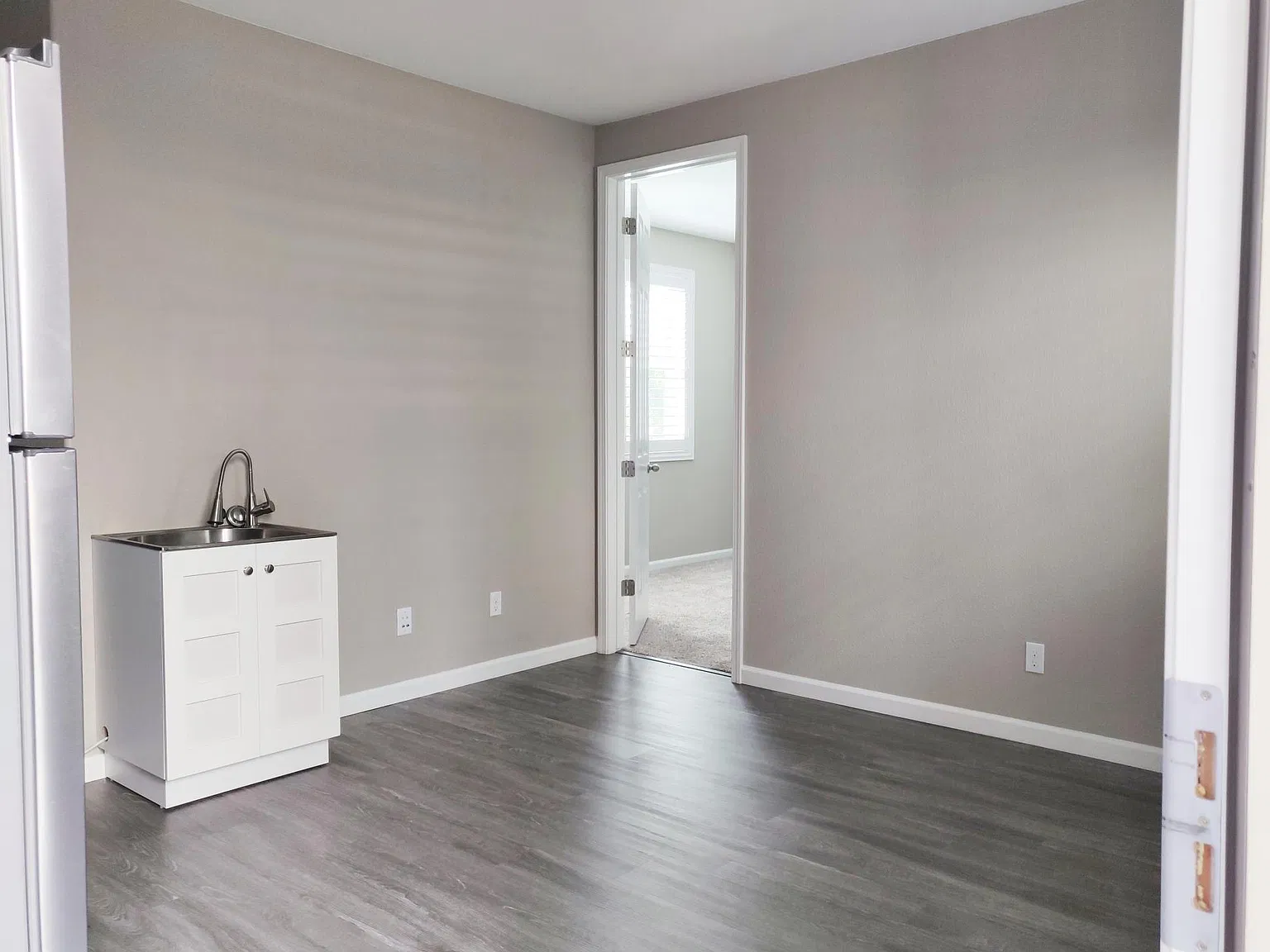 658 W Royce Dr — Photo 4