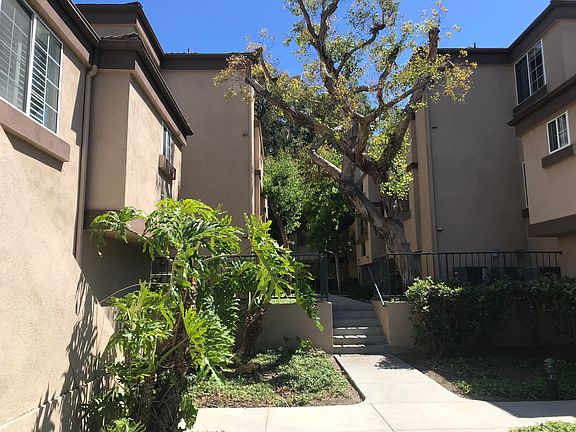 4th image of 21415 S Vermont Ave Unit 33