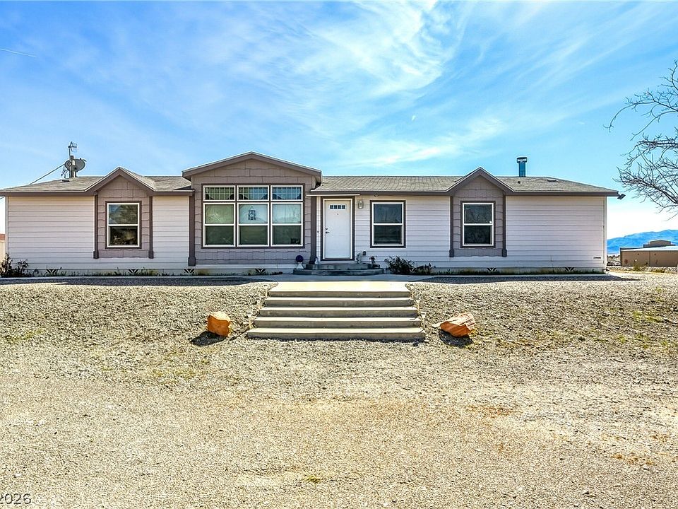 1st image of 1535 E Pumice Ave