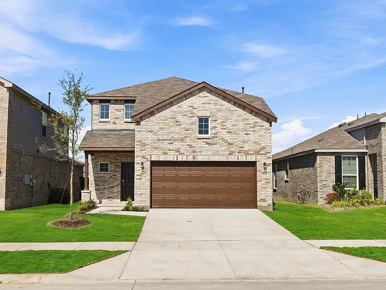 2524 Limerick Dr — Photo 1