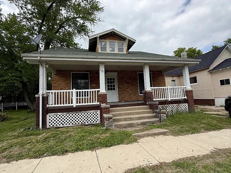 602 E Decatur St — Photo 1
