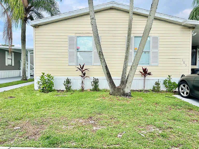 183 Plantation Blvd — Photo 2