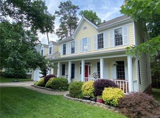 6910 Ravencrest Dr, Charlotte, NC 28269