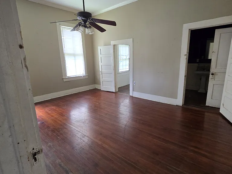 404 S Railroad Blvd — Photo 4