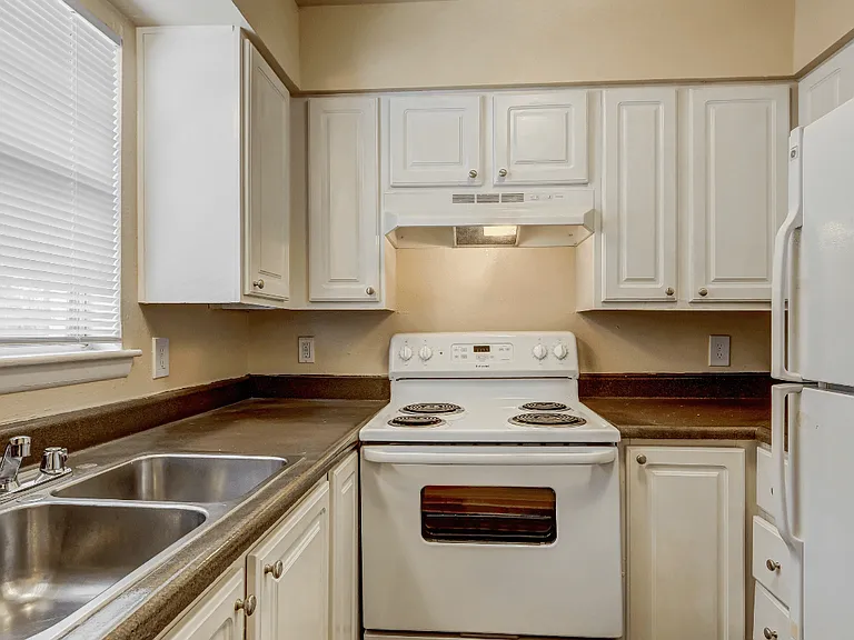 Aspen Park Apartments — Photo 38