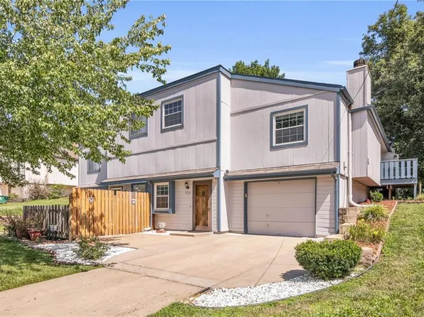 9026 E 85th Pl, Raytown, MO 64138