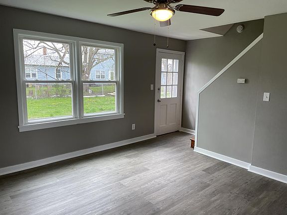 5th image of 139 Ridgewood Cir