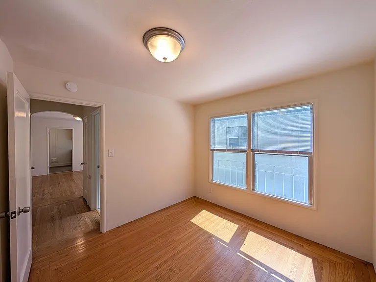 2038-2042 Hearst Avenue — Photo 23