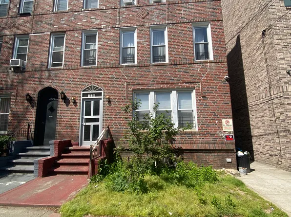 1586 East 22nd Street image 2 of 8