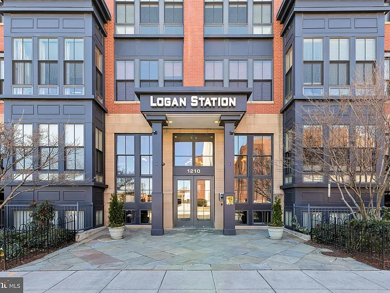 Logan Station in the Heart of Logan Circle!
