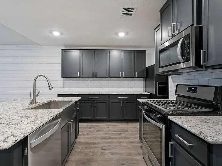 9908 Bratten Rise — Photo 7
