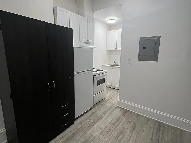 379 Cooper St — Photo 103