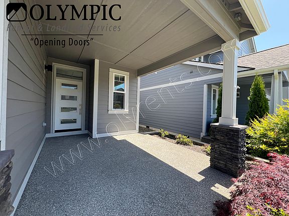 3rd image of 9006 Priscilla Dr SE