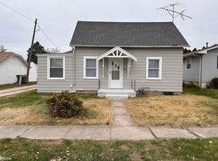 808 Whitewood St, Burlington, IA