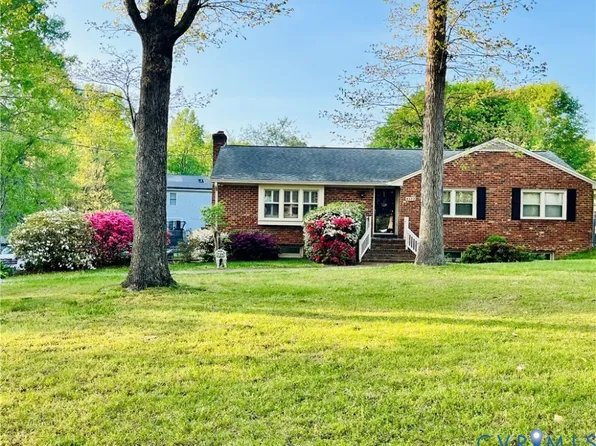 4512 Wraywood Ave, Chester, VA 23831