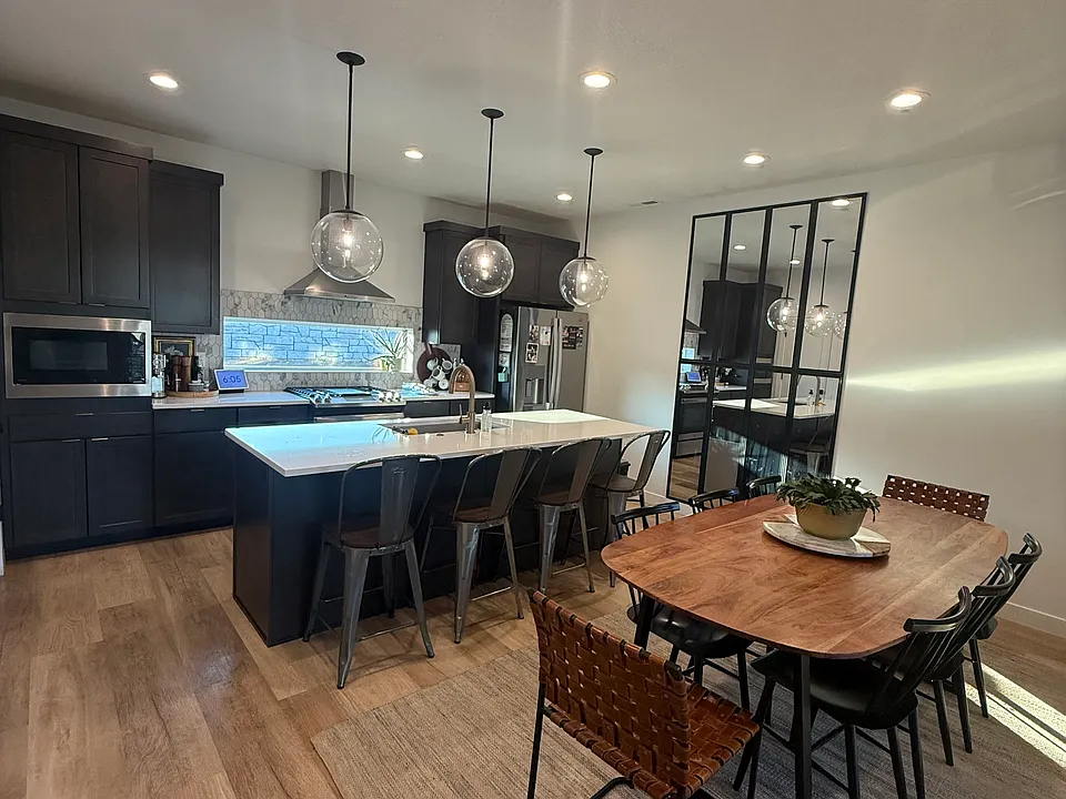 5991 N Mesa Arch Ln