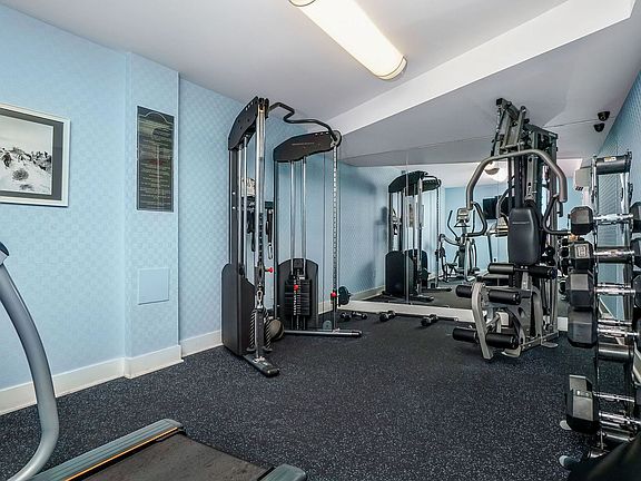 4th image of 2330 N Cahuenga Blvd APT 104