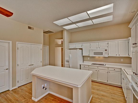 4th image of 14413 W White Rock Dr